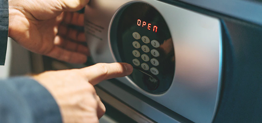 Cash Safe Openers in Merced, California