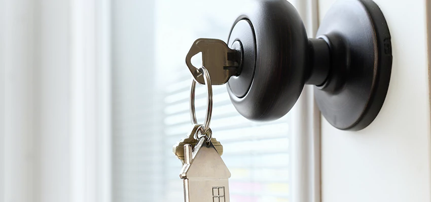 Bifold Door Knob Replacement in Merced, California